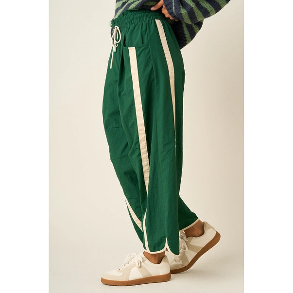 Sporty Striped Nylon Pull On Barrel Leg Pants W_pockets