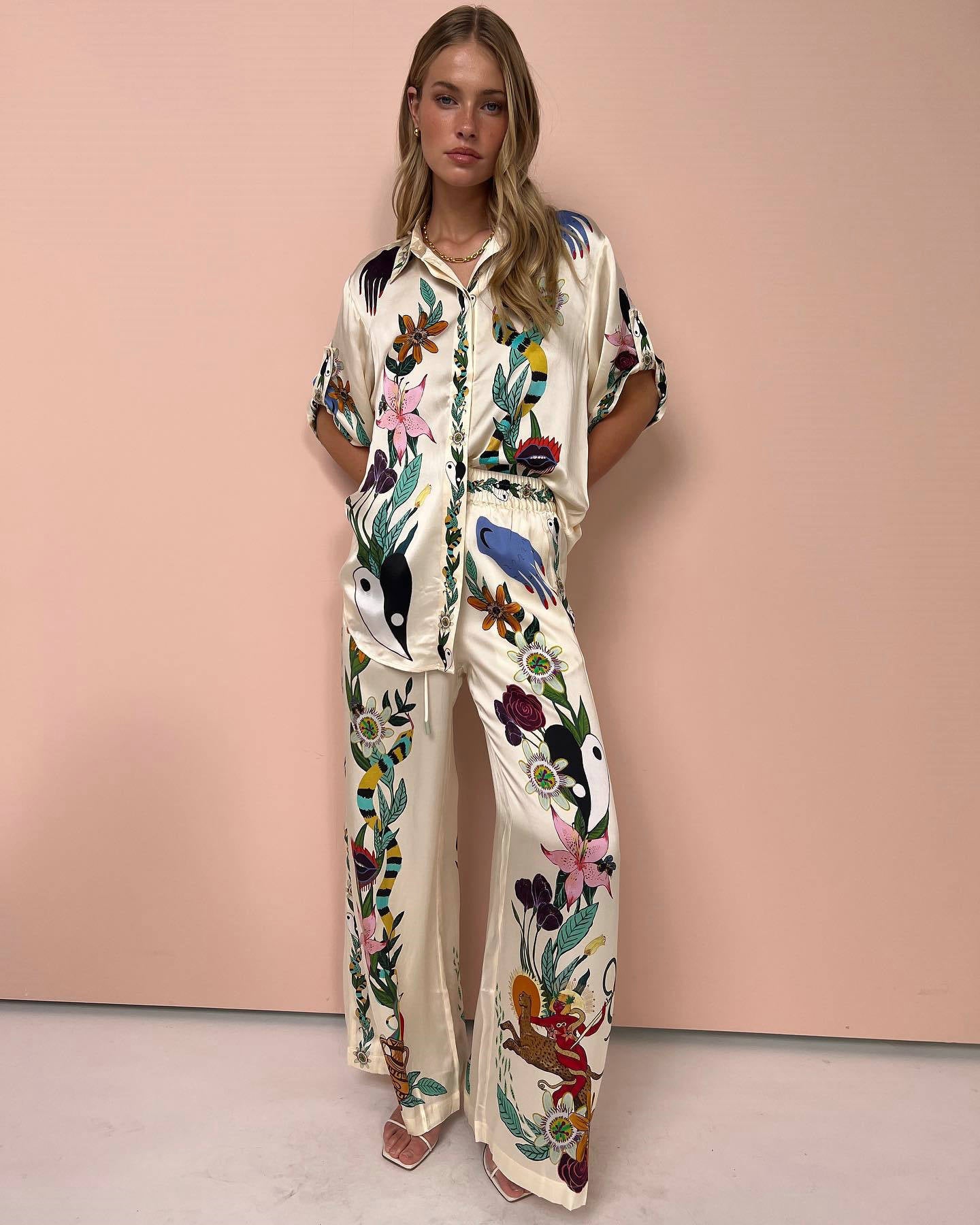 Graffiti Printing Satin Short Sleeved Collared Shirt Trousers Casual Two Piece Suit by BlakWardrob