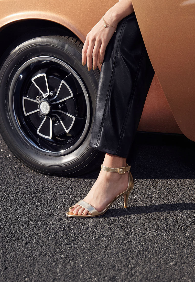 Yuti Glossy Kitten Heel Sandals