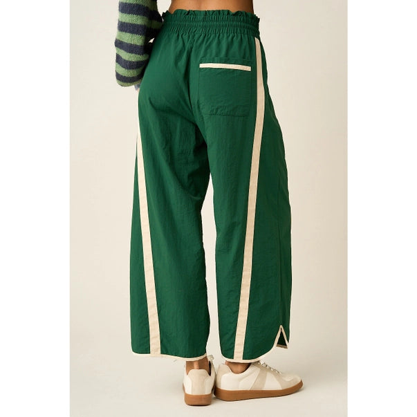 Sporty Striped Nylon Pull On Barrel Leg Pants W_pockets