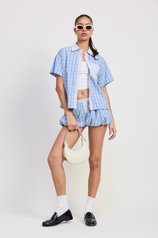Mix Media Oversized Shirt Green - side profile view