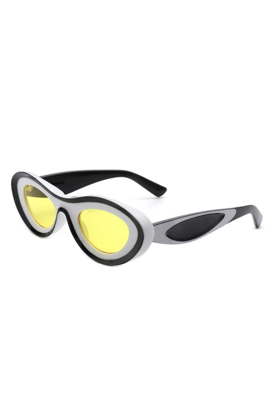Retro Oval Bold Futuristic Sunglasses - texture and lens detail