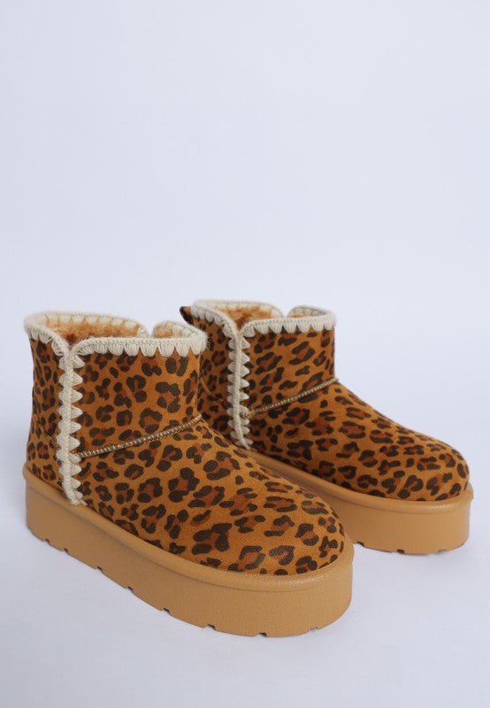 Rochas Leopard Print Snow Boots - front view